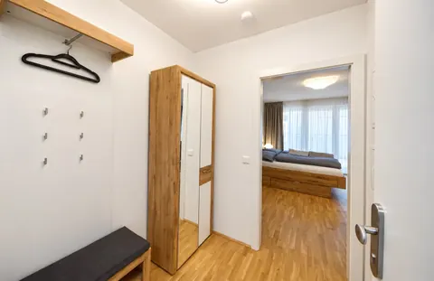 Eingangsbereich mit Garderobe · CityFlat Wels